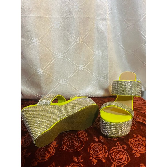 Lime Green Bedazzled Platform Wedge Heels Covered With Crystals - Size 7.5 - Picture 2 of 4